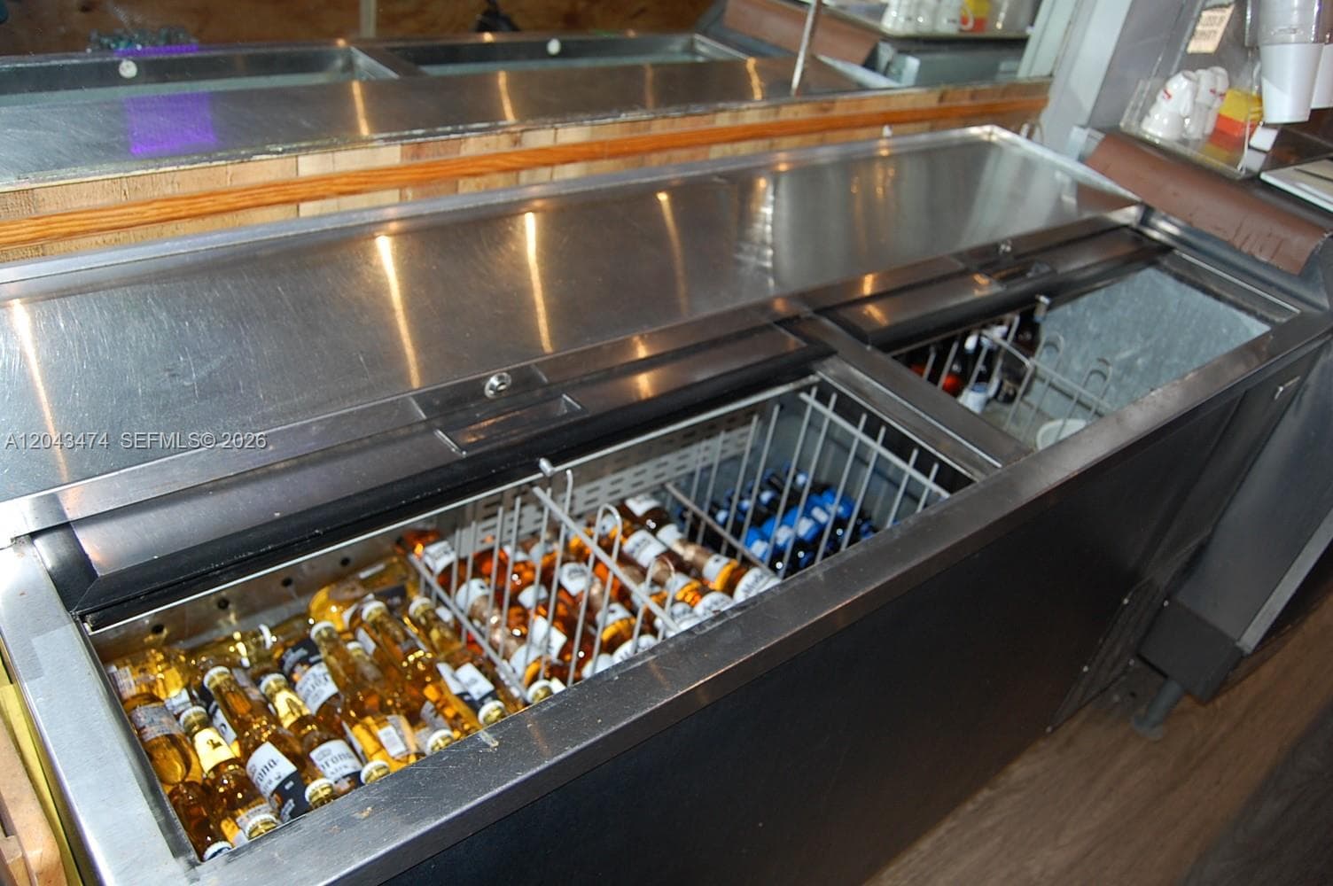 bar