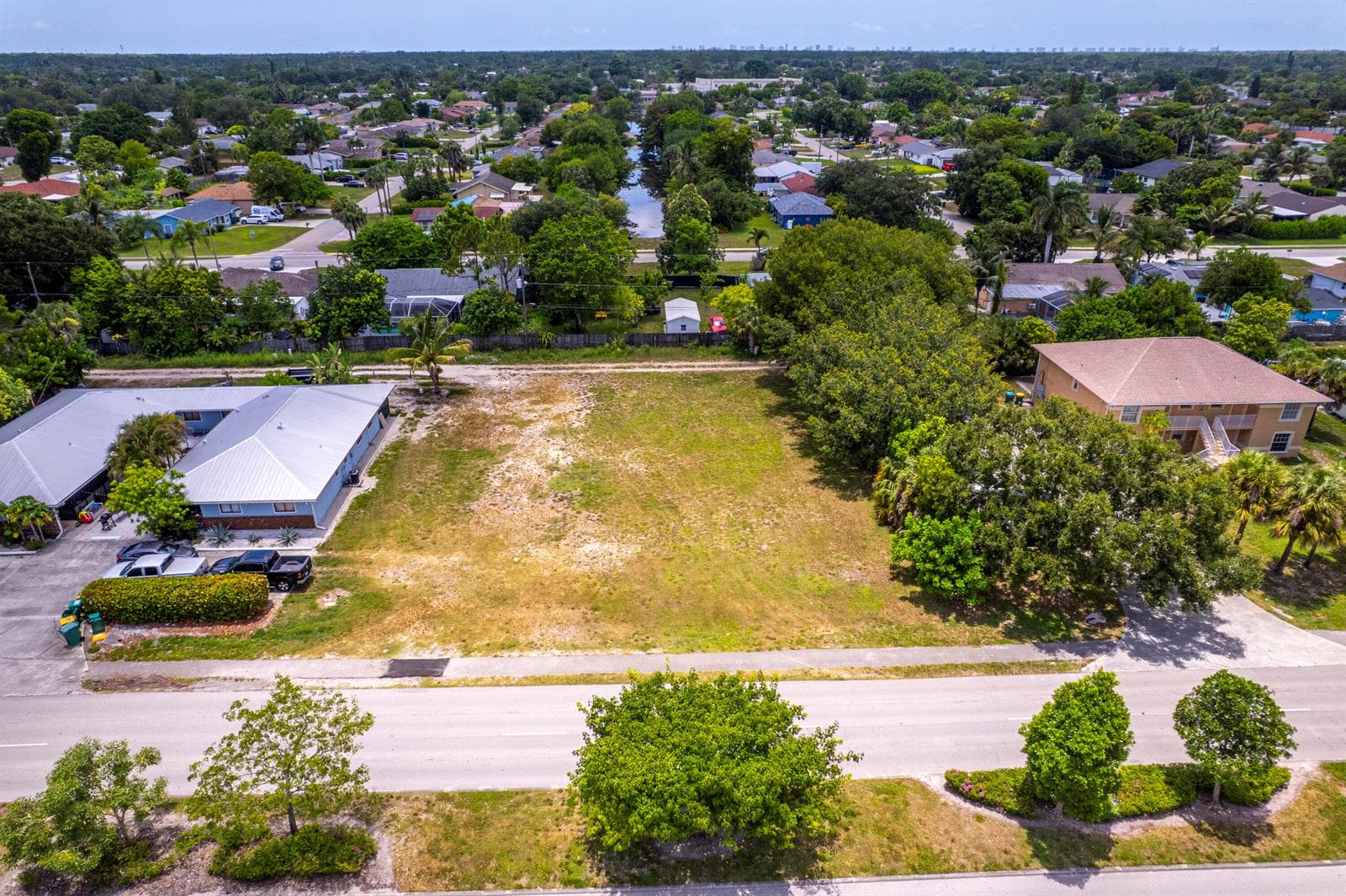 2171 Sunshine Boulevard, Naples FL 34116