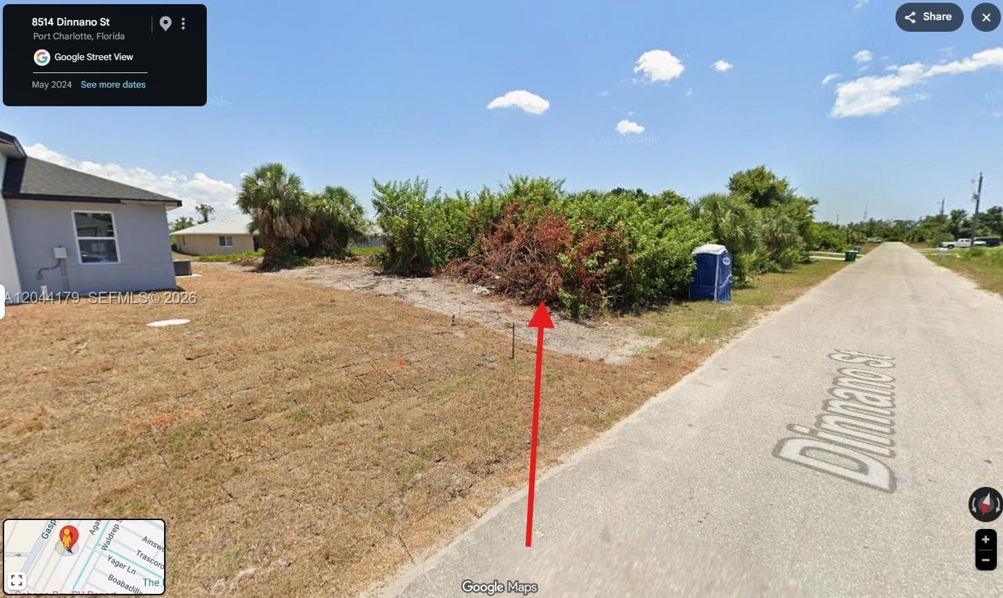8520 Dinnano St, Port Charlotte FL 33981