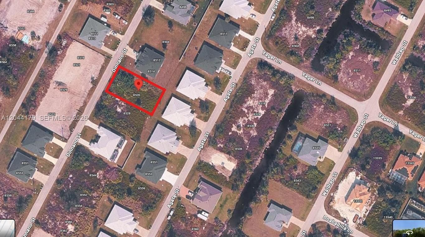 8520 Dinnano St, Port Charlotte FL 33981