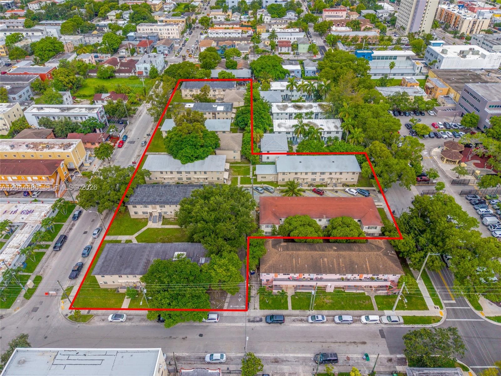 931 SW 3rd St, Miami FL 33130