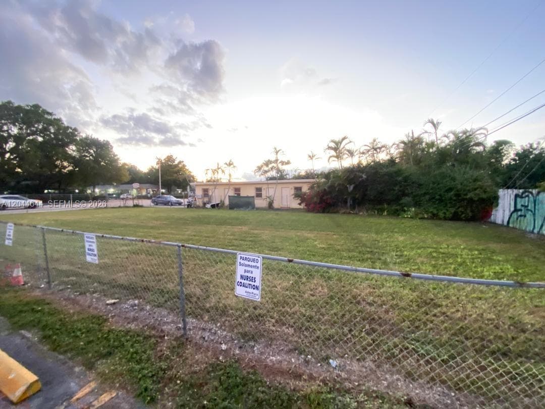 3021 W Flagler St, Miami FL 33135