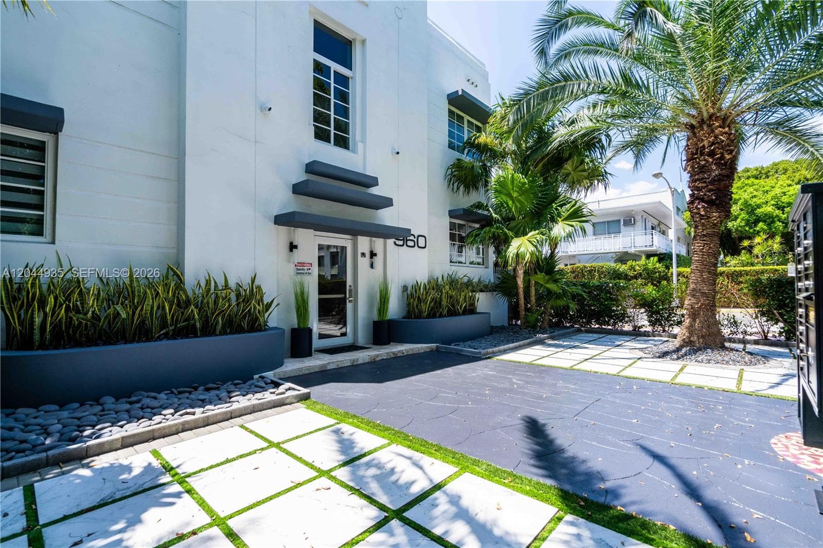 960 Jefferson Ave, Miami Beach FL 33139
