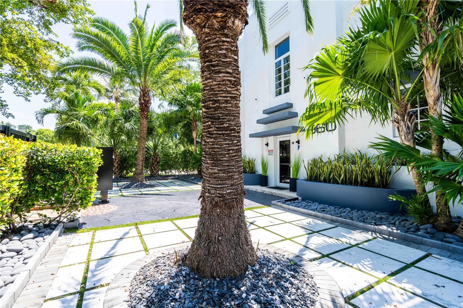 960 Jefferson Ave, Miami Beach FL 33139