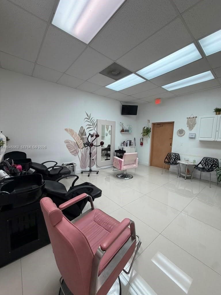 10465 SW 40th St, Miami FL 33165