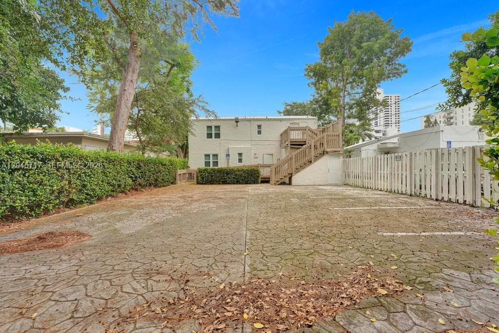 1225 Alton Rd, Miami Beach FL 33139