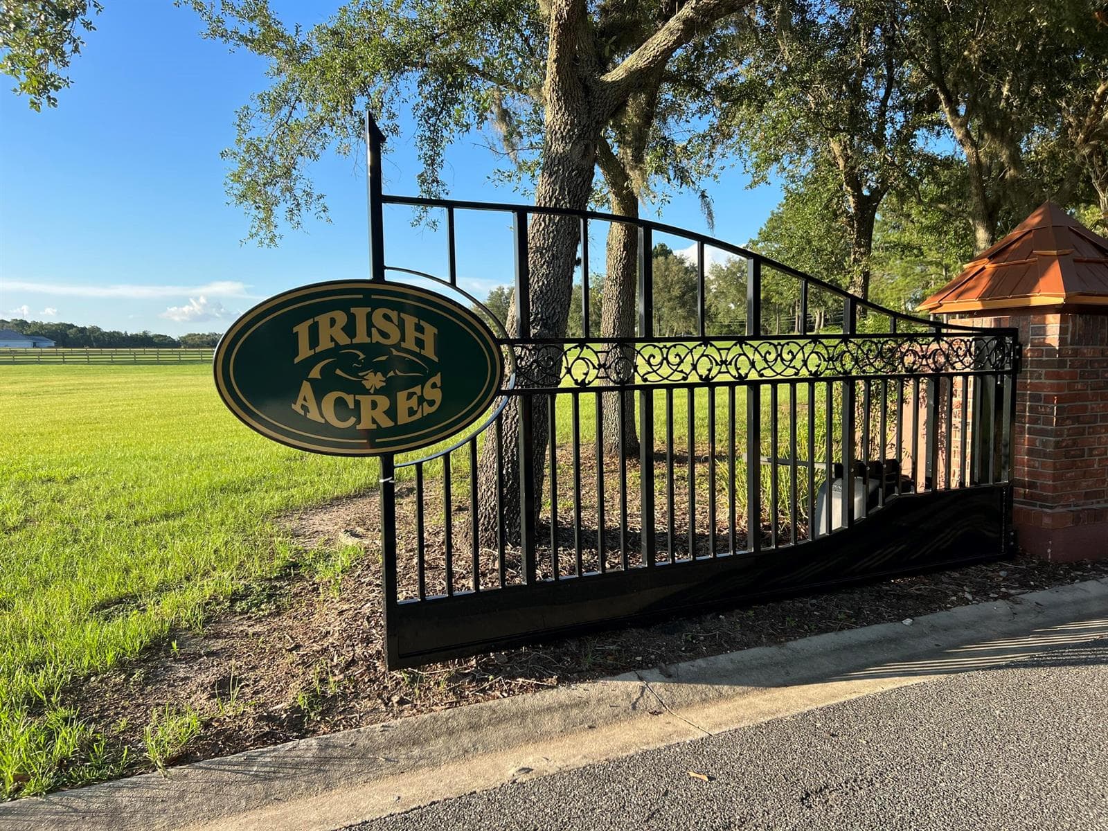 Gate *IMG_6345 Irish Acres Gate Sign
