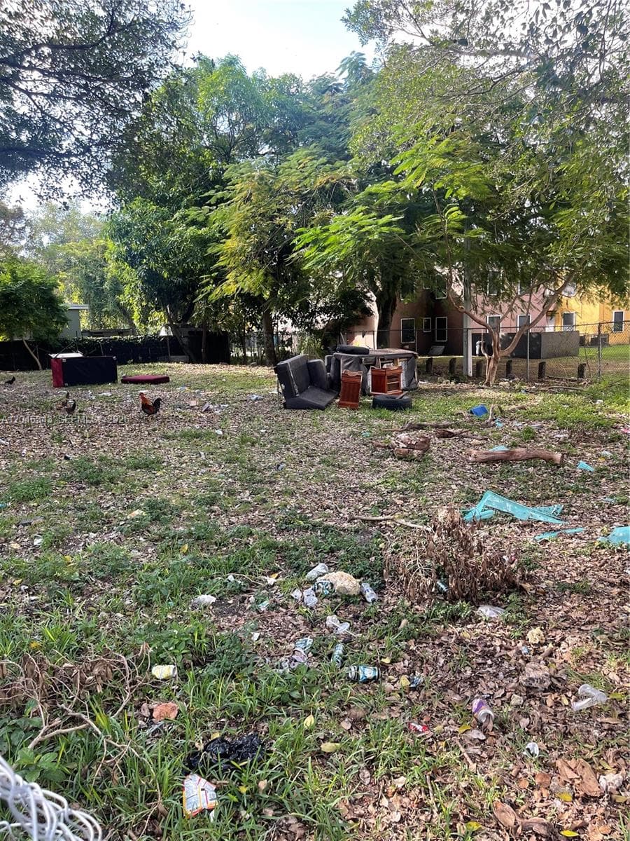 1110 NW 34th St, Miami FL 33127