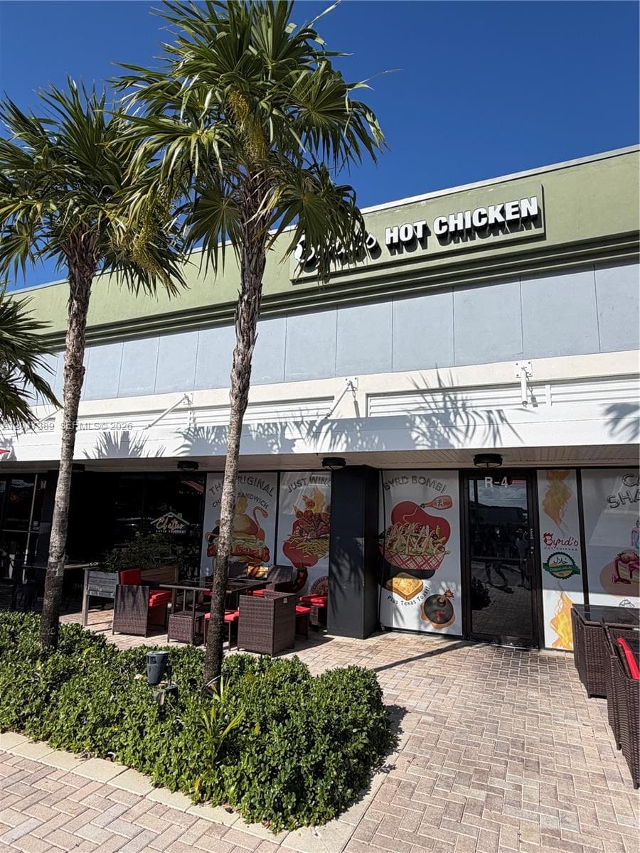 1313 W Boynton Beach Blvd, Boynton Beach FL 33426
