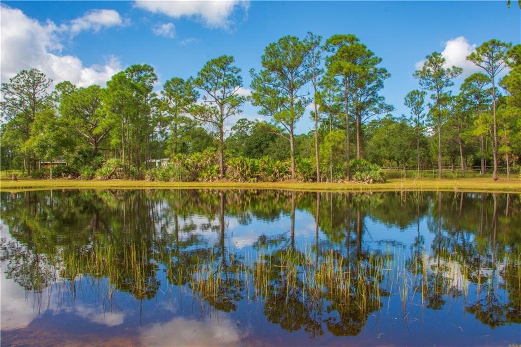 13955 87th Street, Fellsmere FL 32948