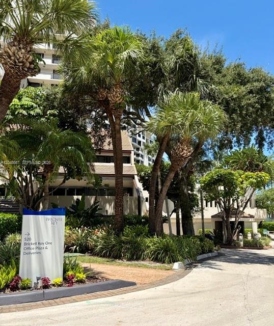 520 Brickell Key Dr # O208, Miami FL 33131