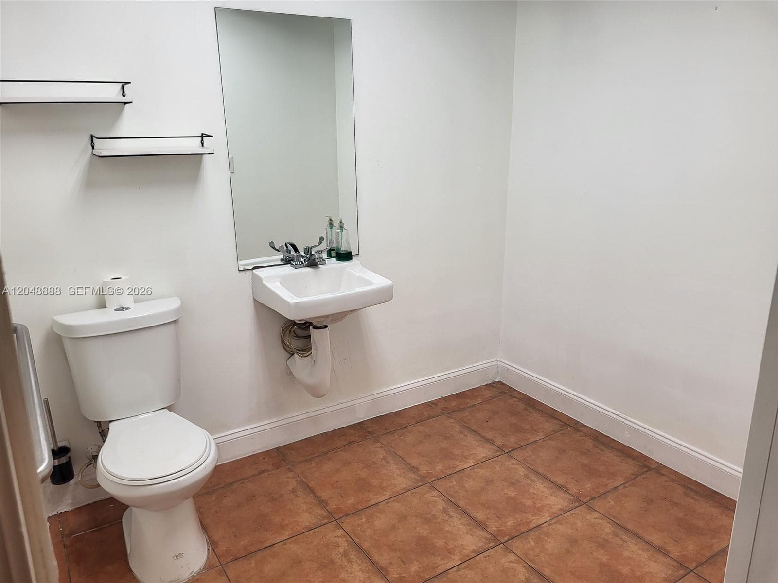 2223 NW 26th Ave, Miami FL 33142