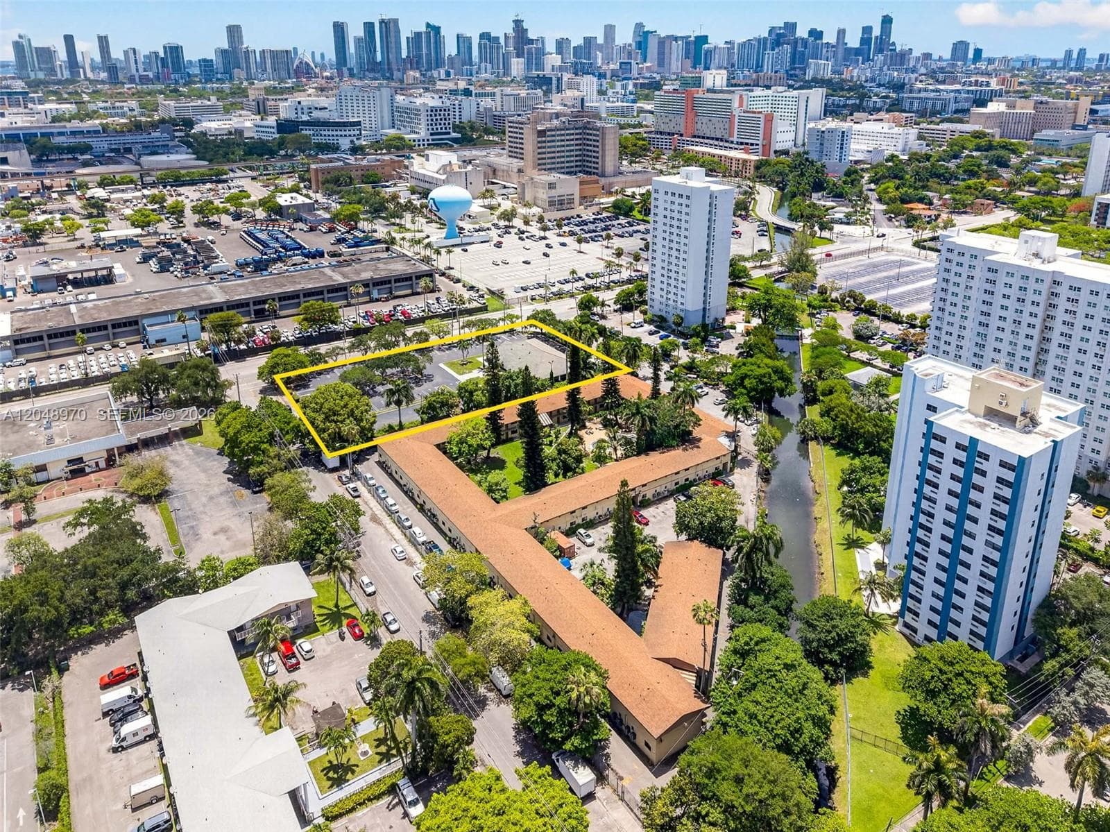 1902 NW 14th Ave, Miami FL 33125