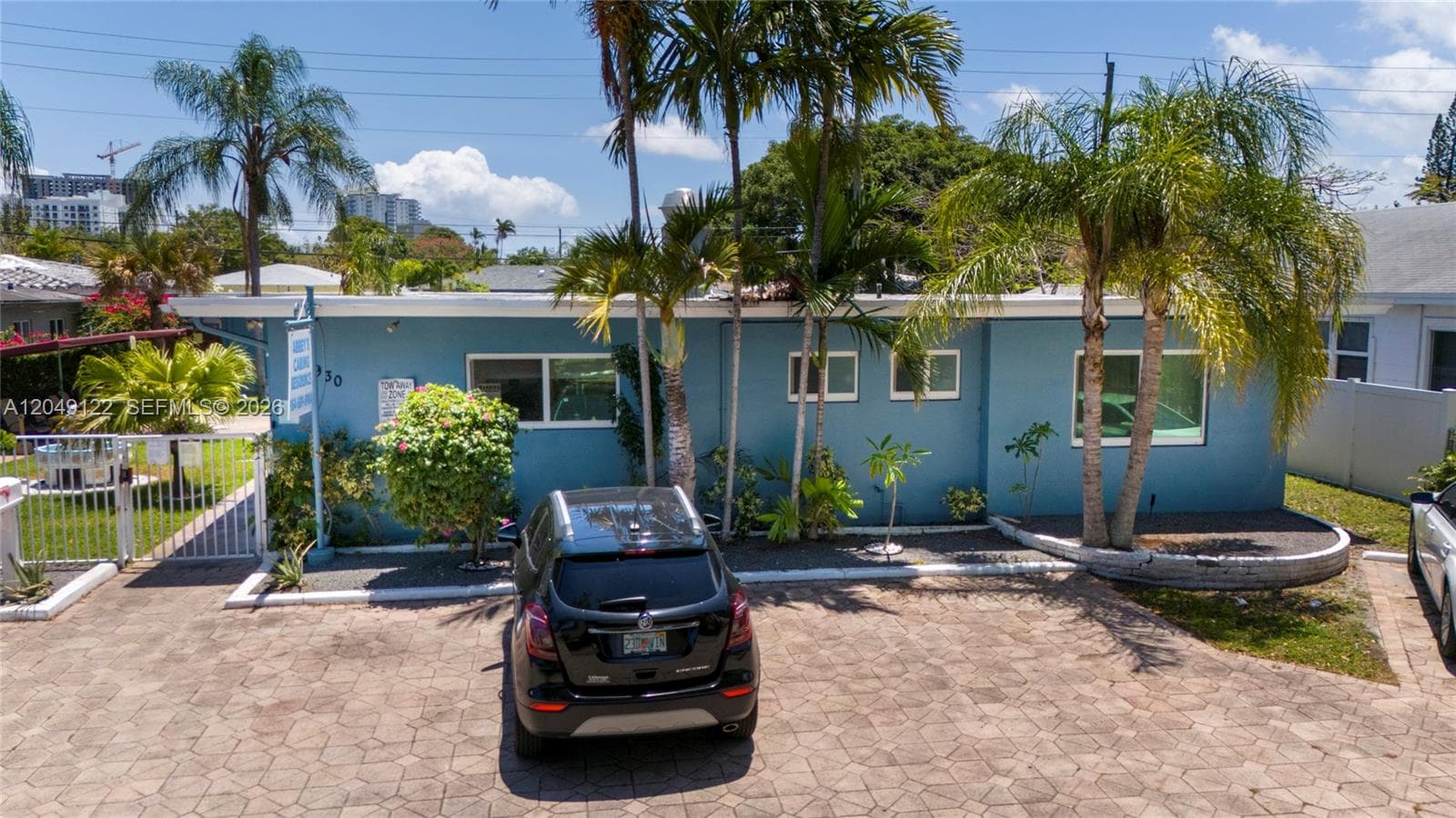 1930 Lincoln St, Hollywood FL 33020