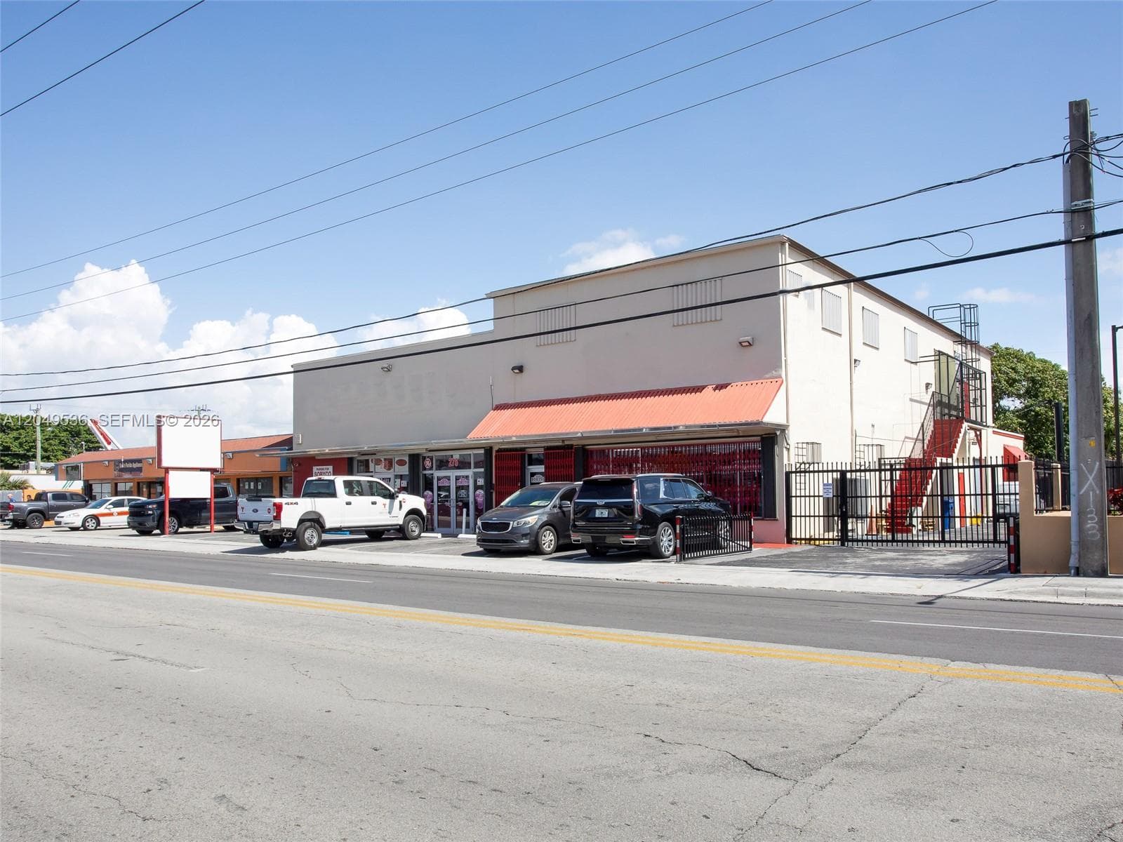 249-275 W 29th St, Hialeah FL 33012