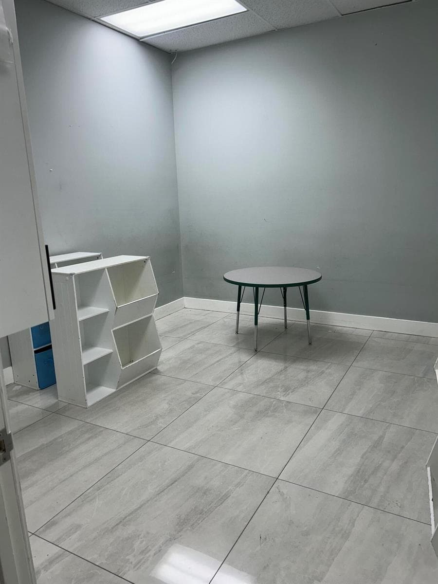 1490 7 &8 BEAUTIFUL OFFICE