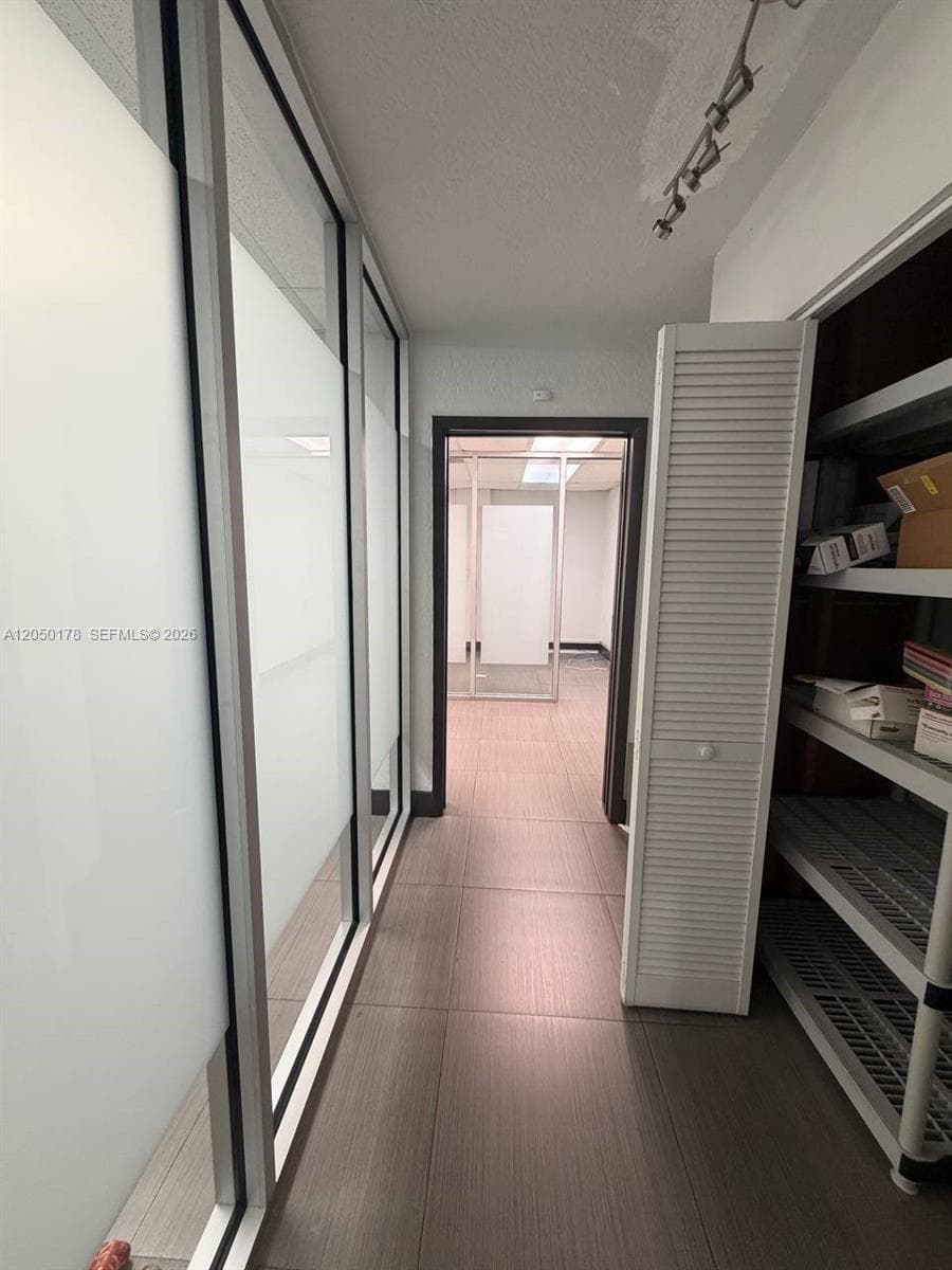 10850 NW 27th St, Doral FL 33172