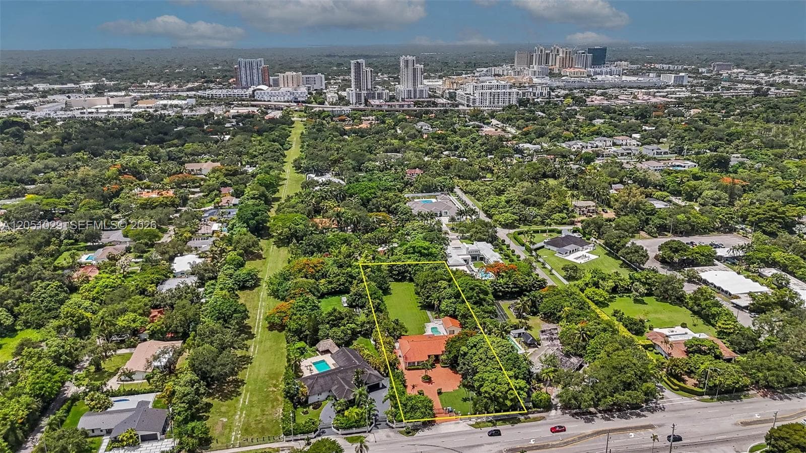 7030 Sunset Dr, Miami FL 33143