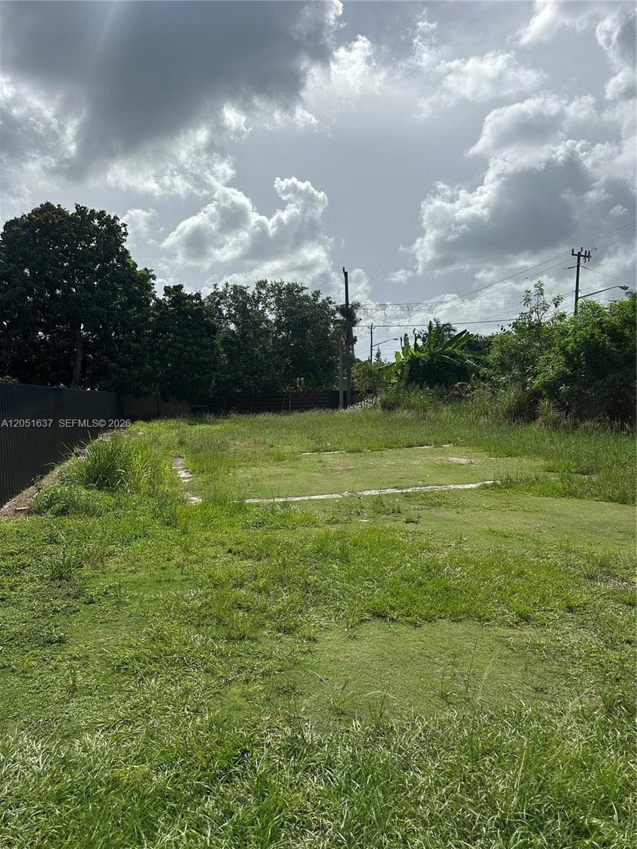 538 NW 6th Ave, Homestead FL 33030