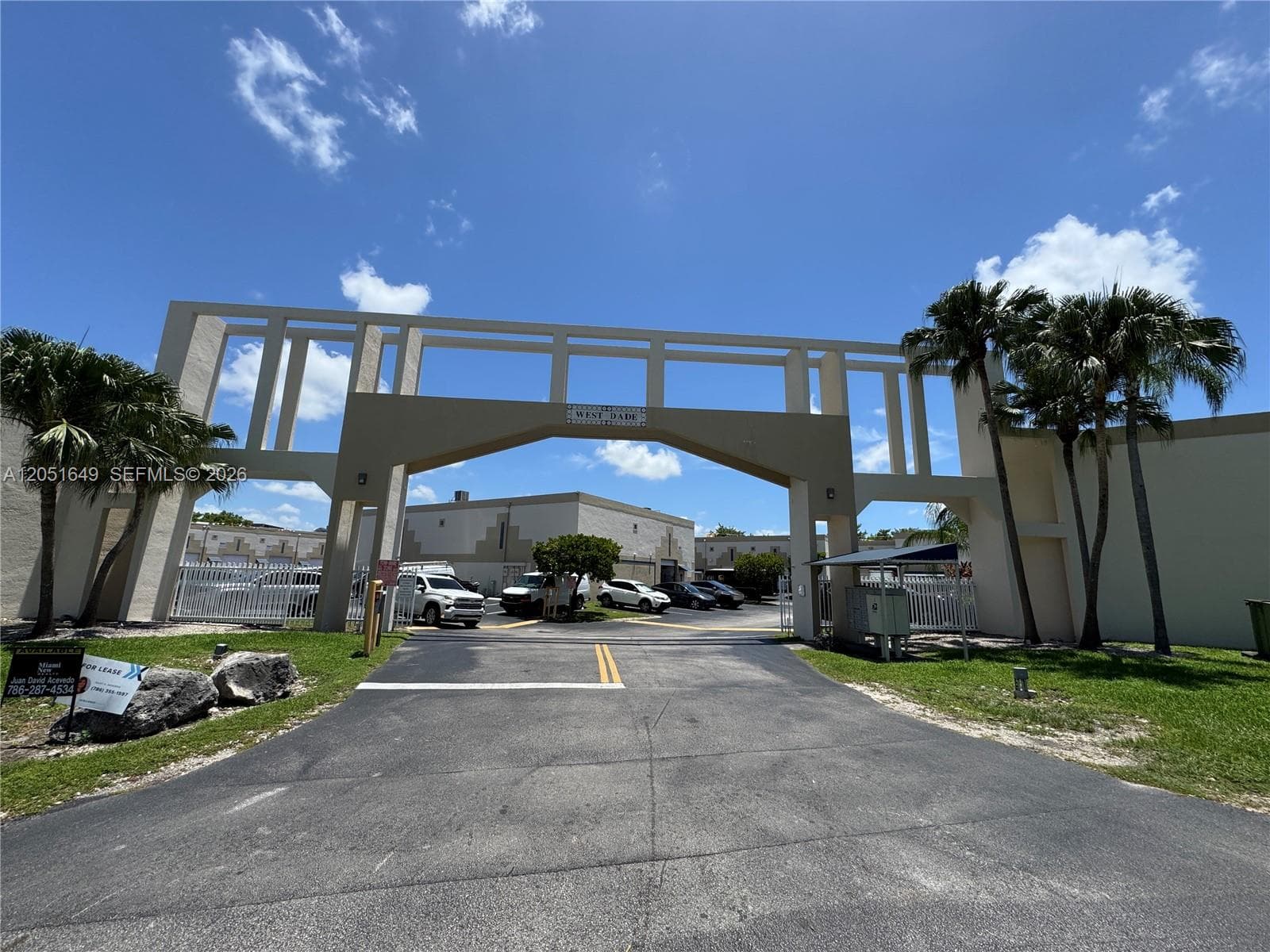 10411 NW 28th St, Doral FL 33172