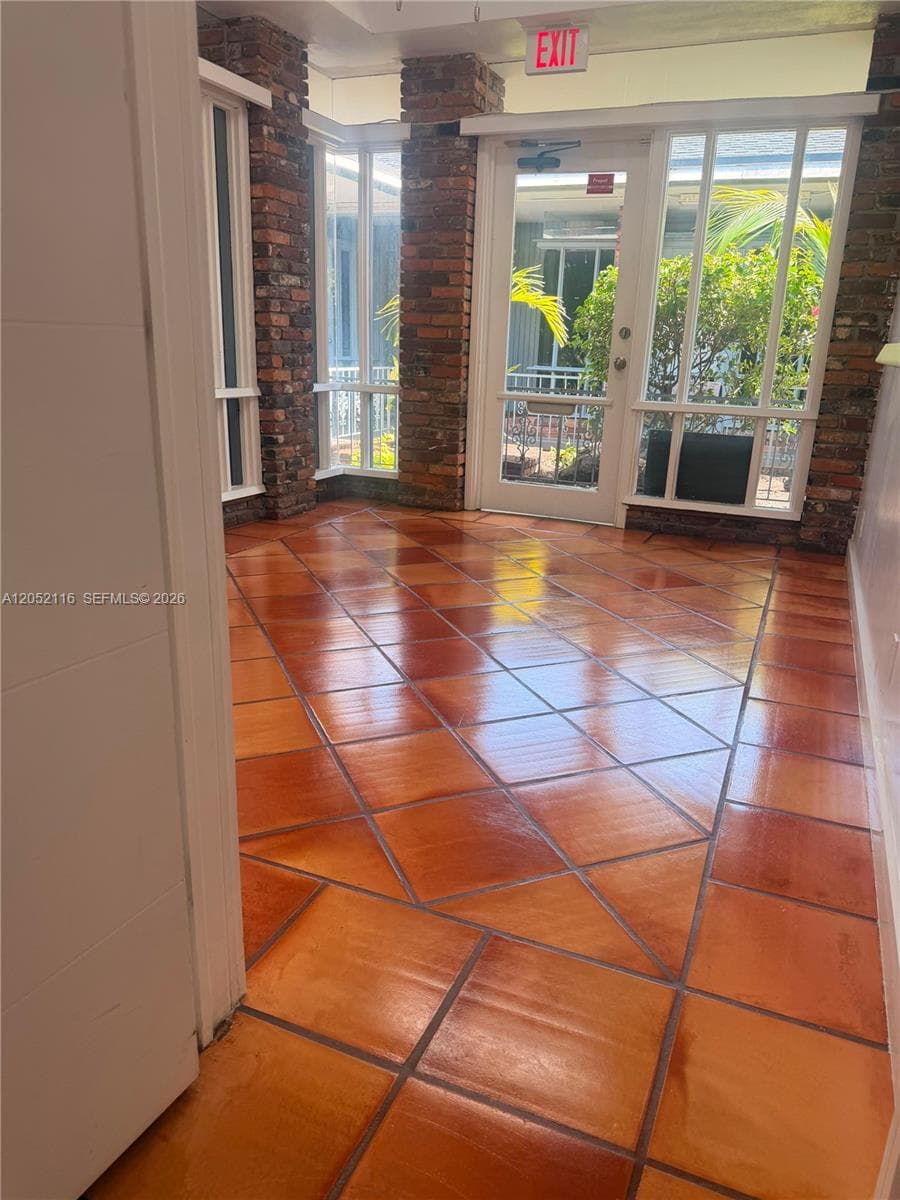 600 E 25th St, Hialeah FL 33013