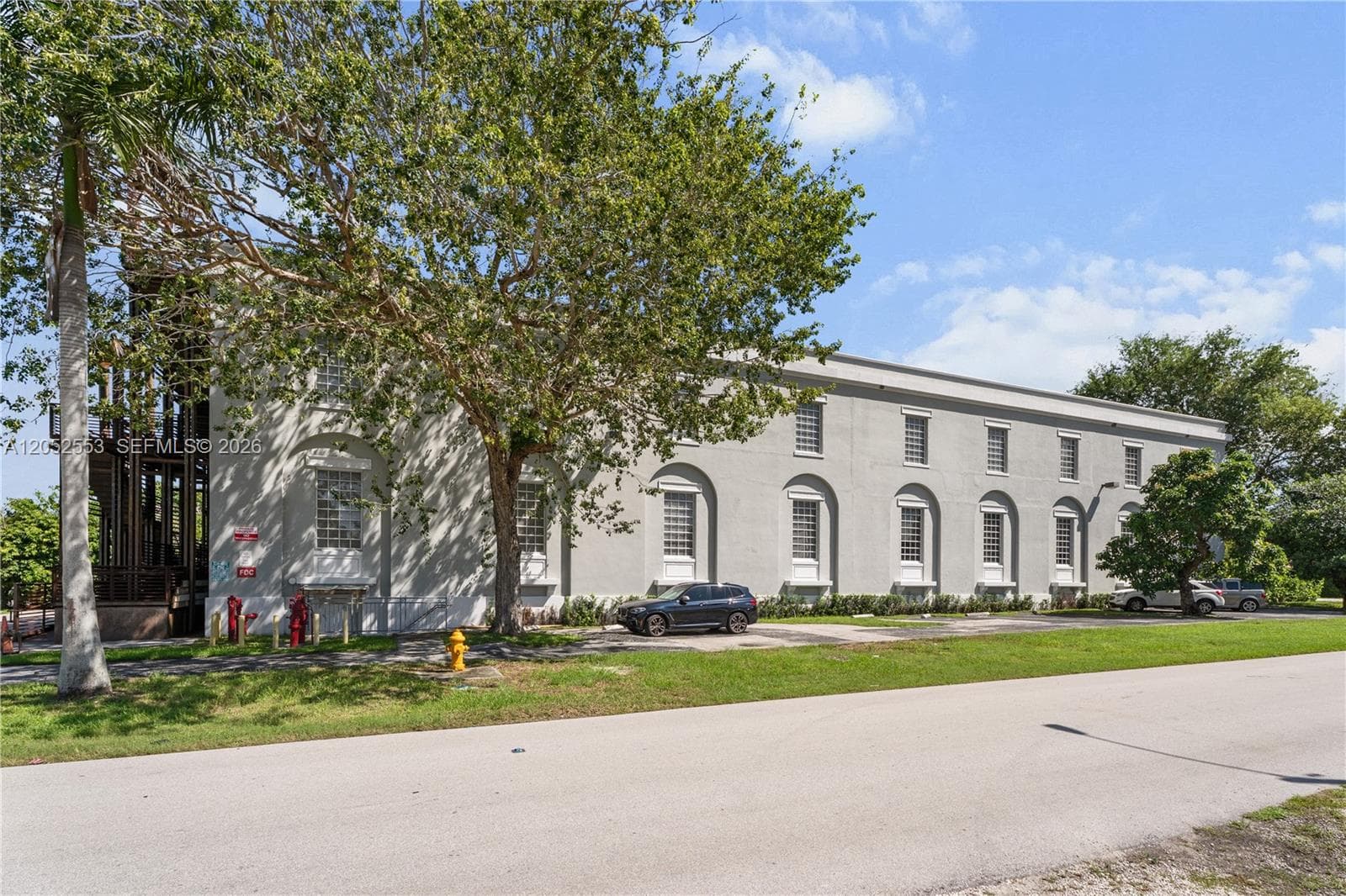 5960 SW 57th Ave, Miami FL 33143
