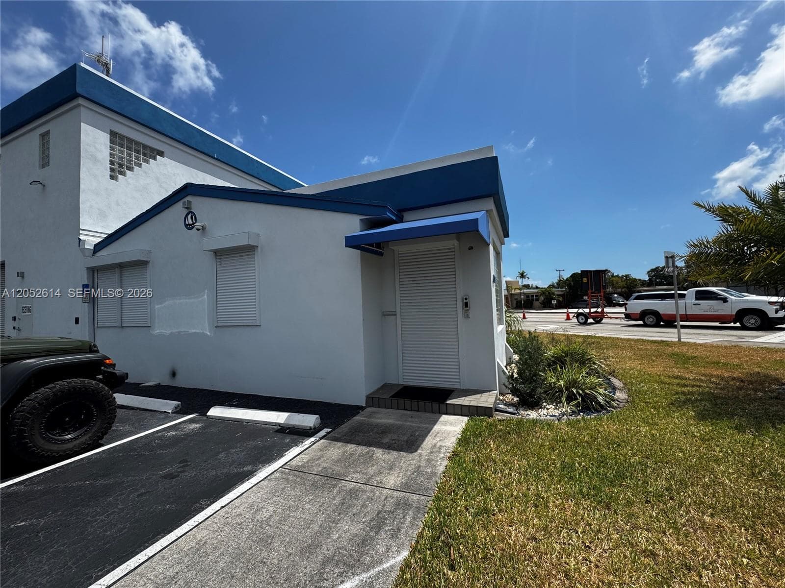6151 Pembroke Rd, Hollywood FL 33023