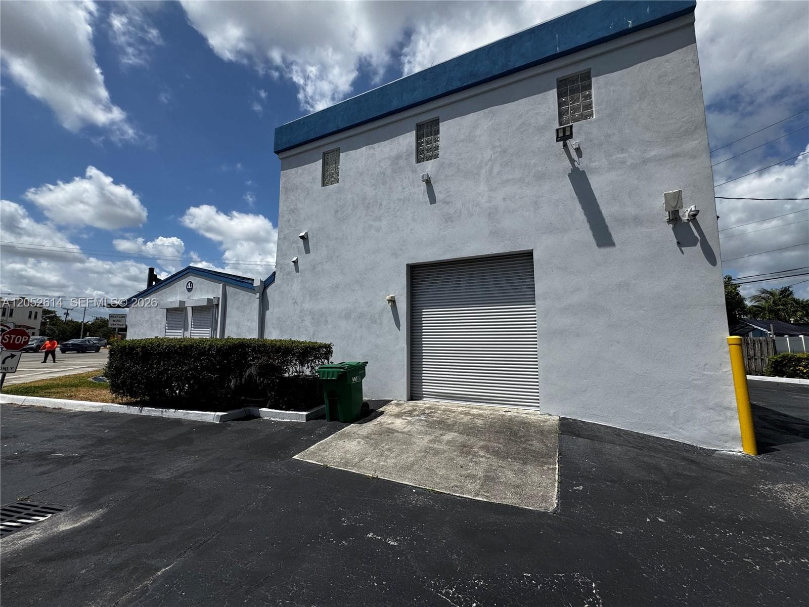 6151 Pembroke Rd, Hollywood FL 33023