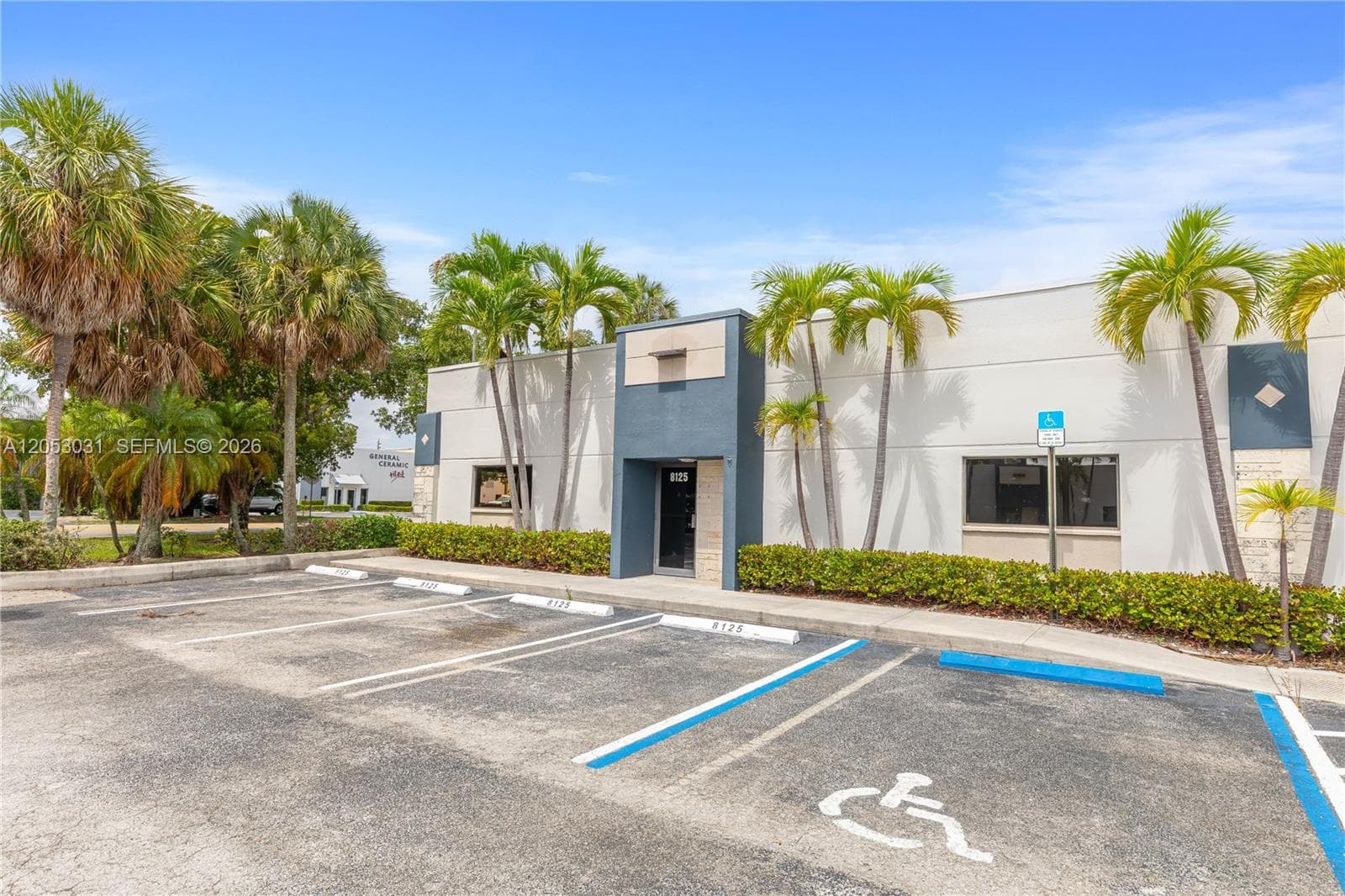 8125 NW 33rd St, Doral FL 33122