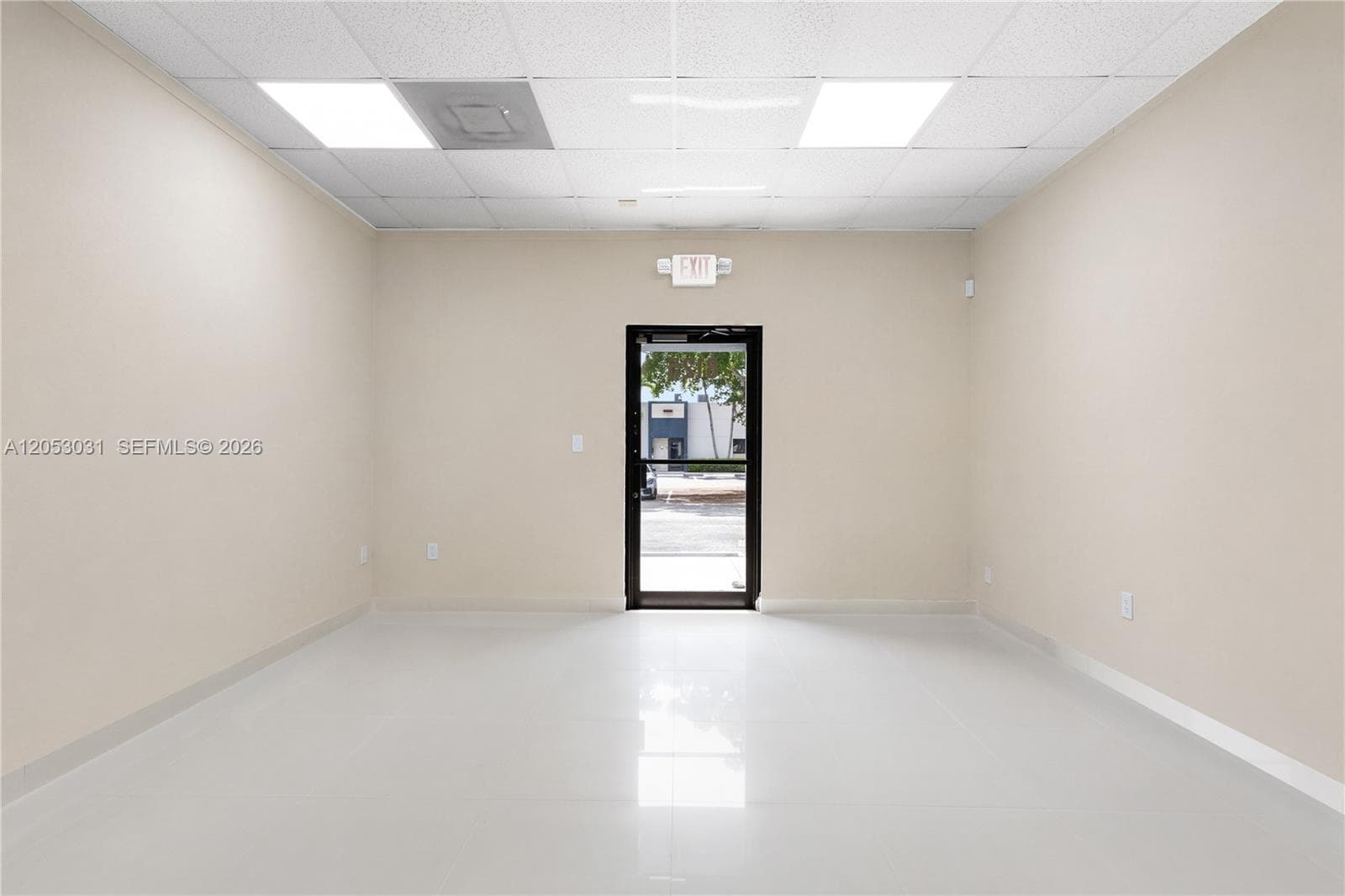 8125 NW 33rd St, Doral FL 33122