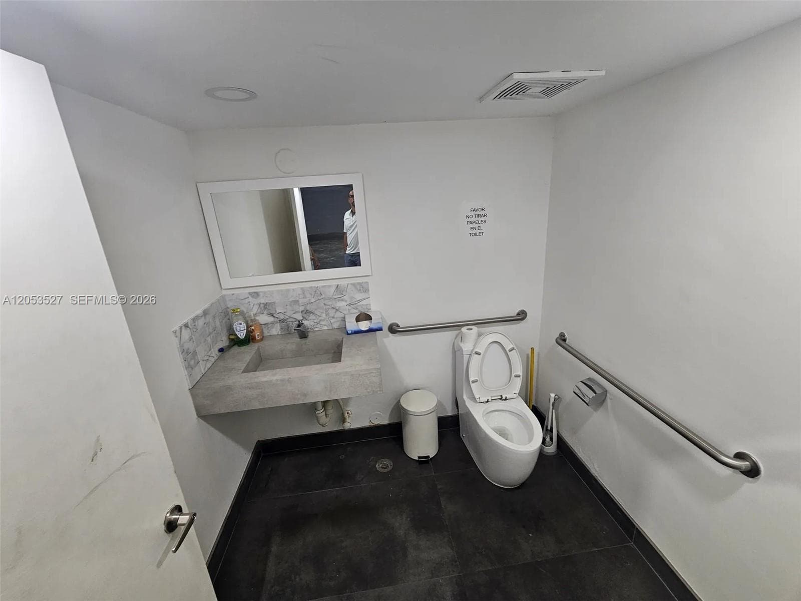 3241 NW 82 Avenue, Doral FL 33122