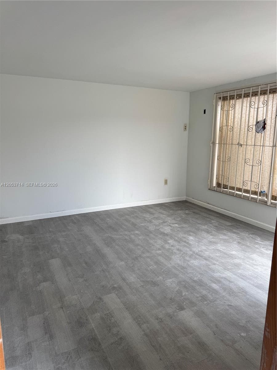 1671 W 38th Pl # 1406, Hialeah FL 33012
