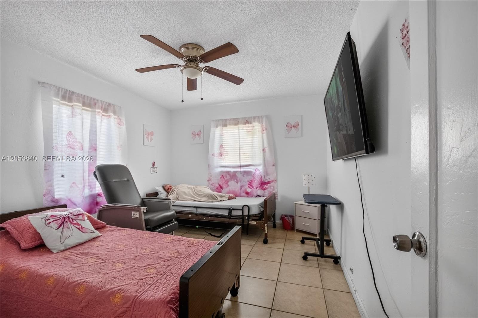 7151 SW 42nd St, Miami FL 33155