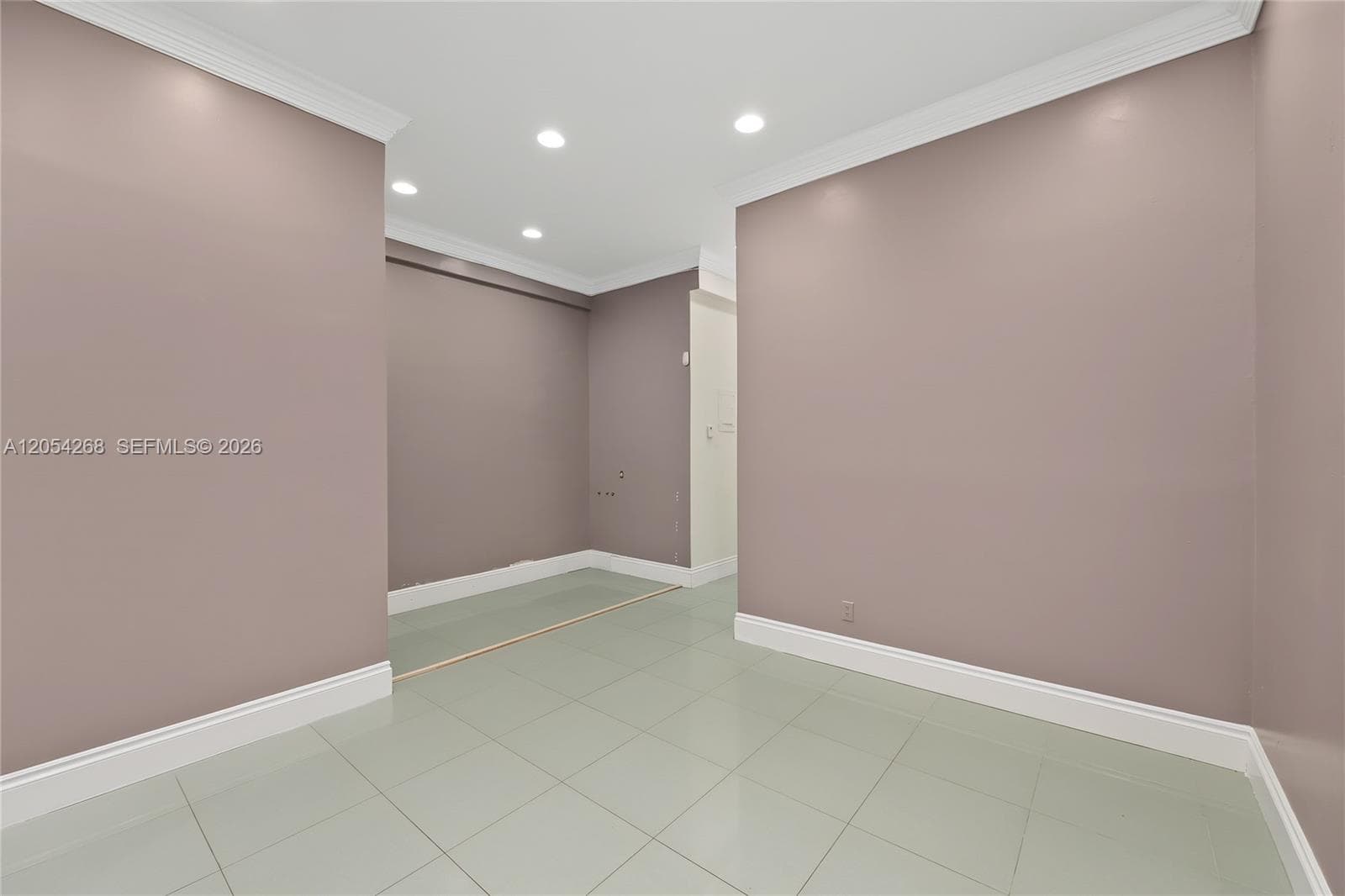 3313 NE 32nd St, Fort Lauderdale FL 33308
