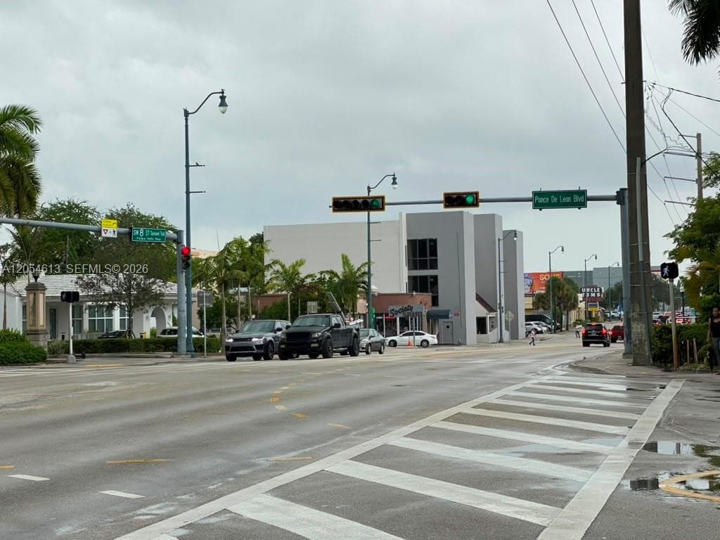747 Ponce De Leon Blvd # 411, Coral Gables FL 33134