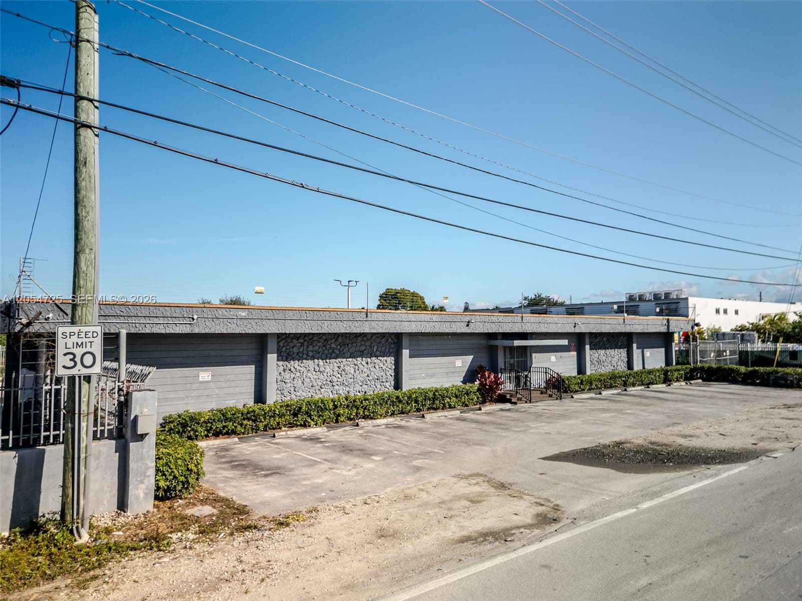 1001 NW 72nd St, Miami FL 33150