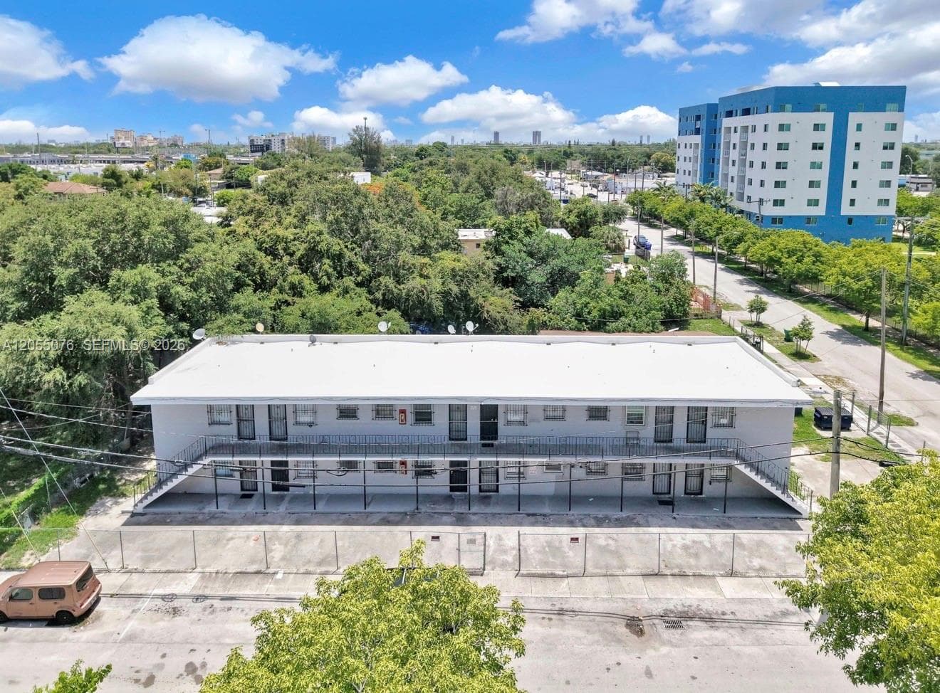 6901 NW 8th Ave, Miami FL 33150