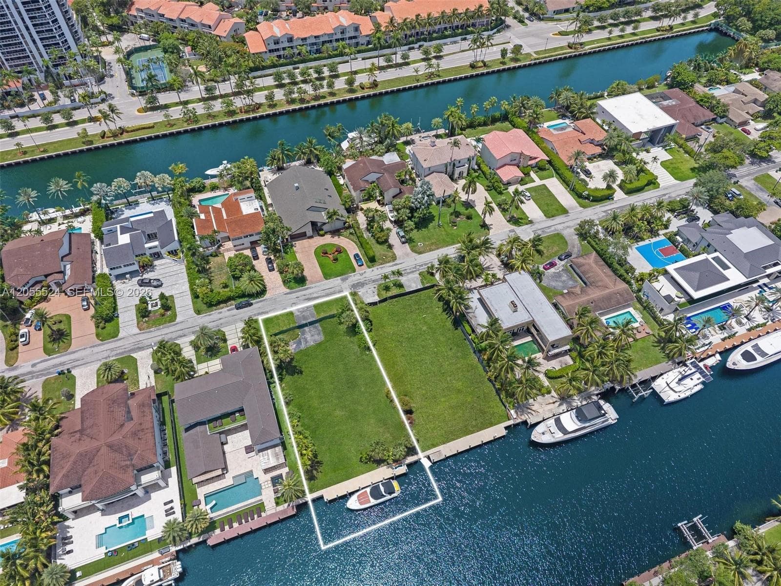 460 Holiday Dr, Hallandale Beach FL 33009