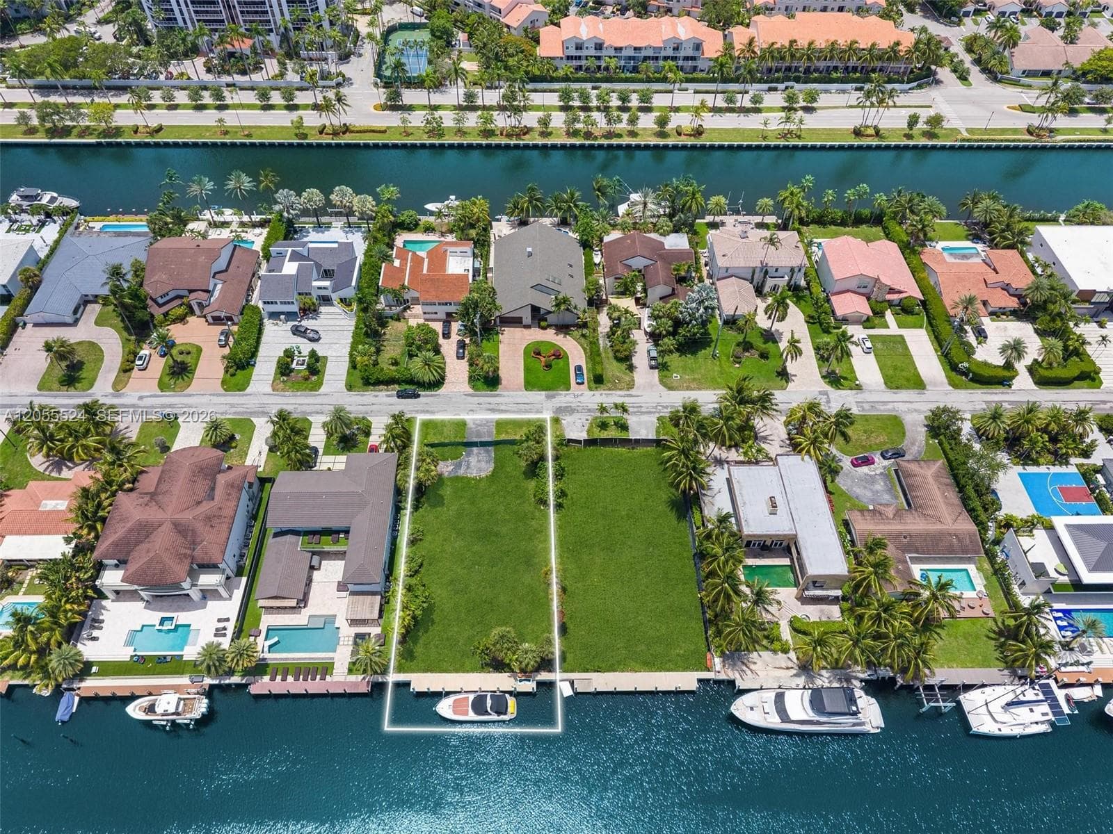 460 Holiday Dr, Hallandale Beach FL 33009