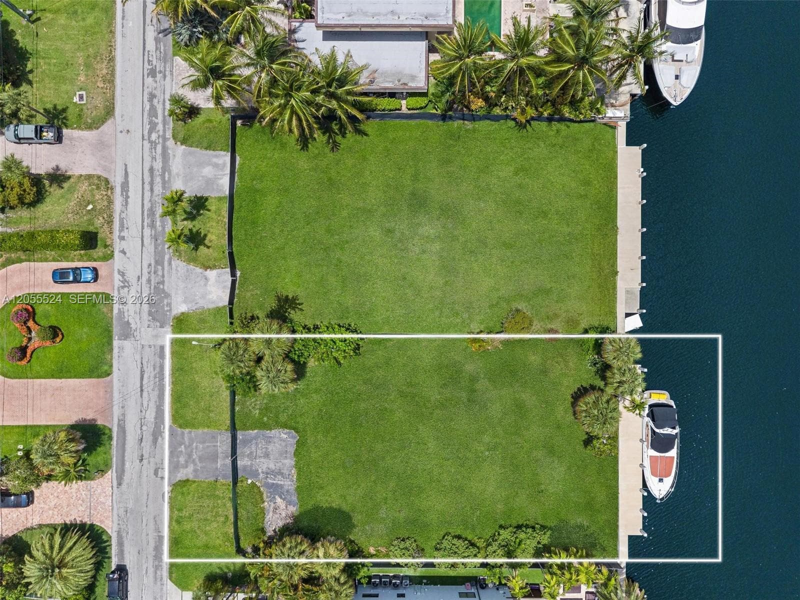 460 Holiday Dr, Hallandale Beach FL 33009