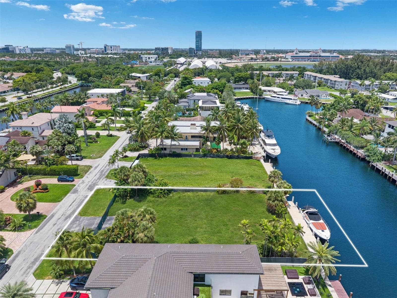 460 Holiday Dr, Hallandale Beach FL 33009