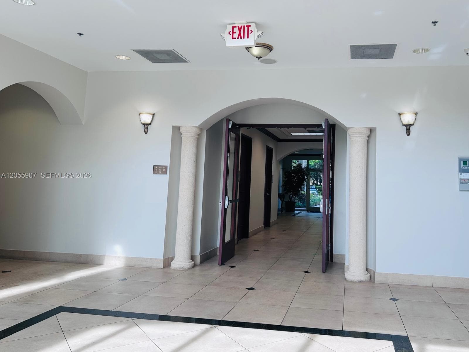 2893 Executive Park Dr # 106, Weston FL 33331