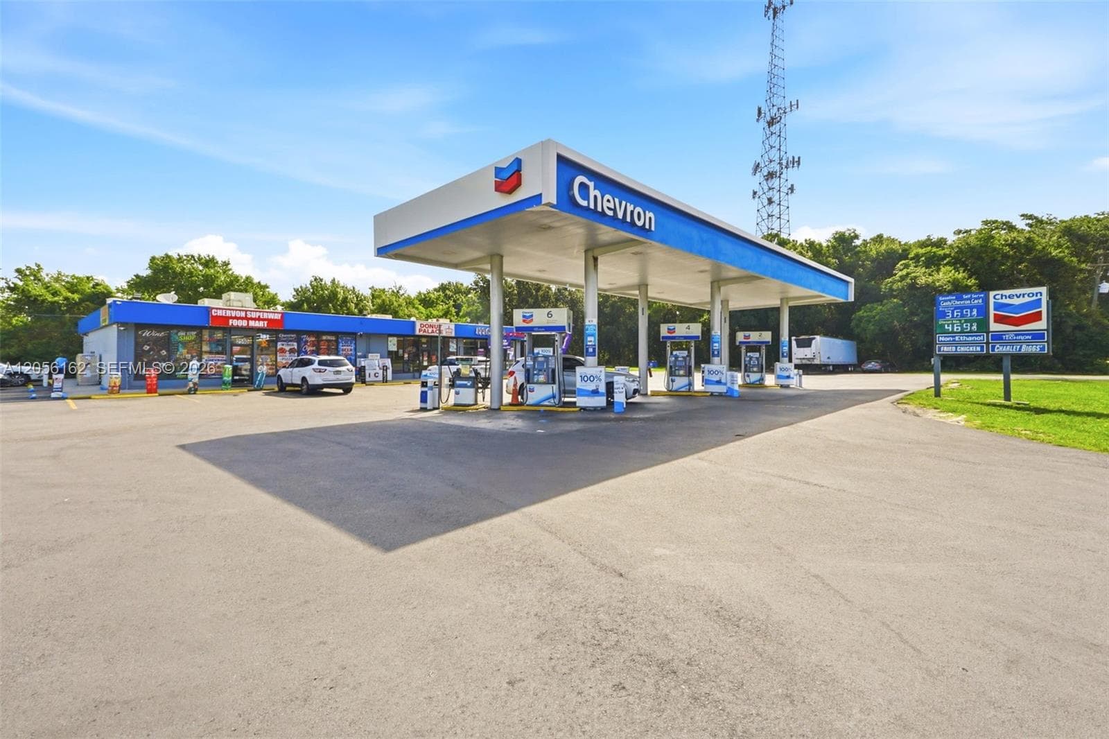 2590 RECKER HWY, FL 33880