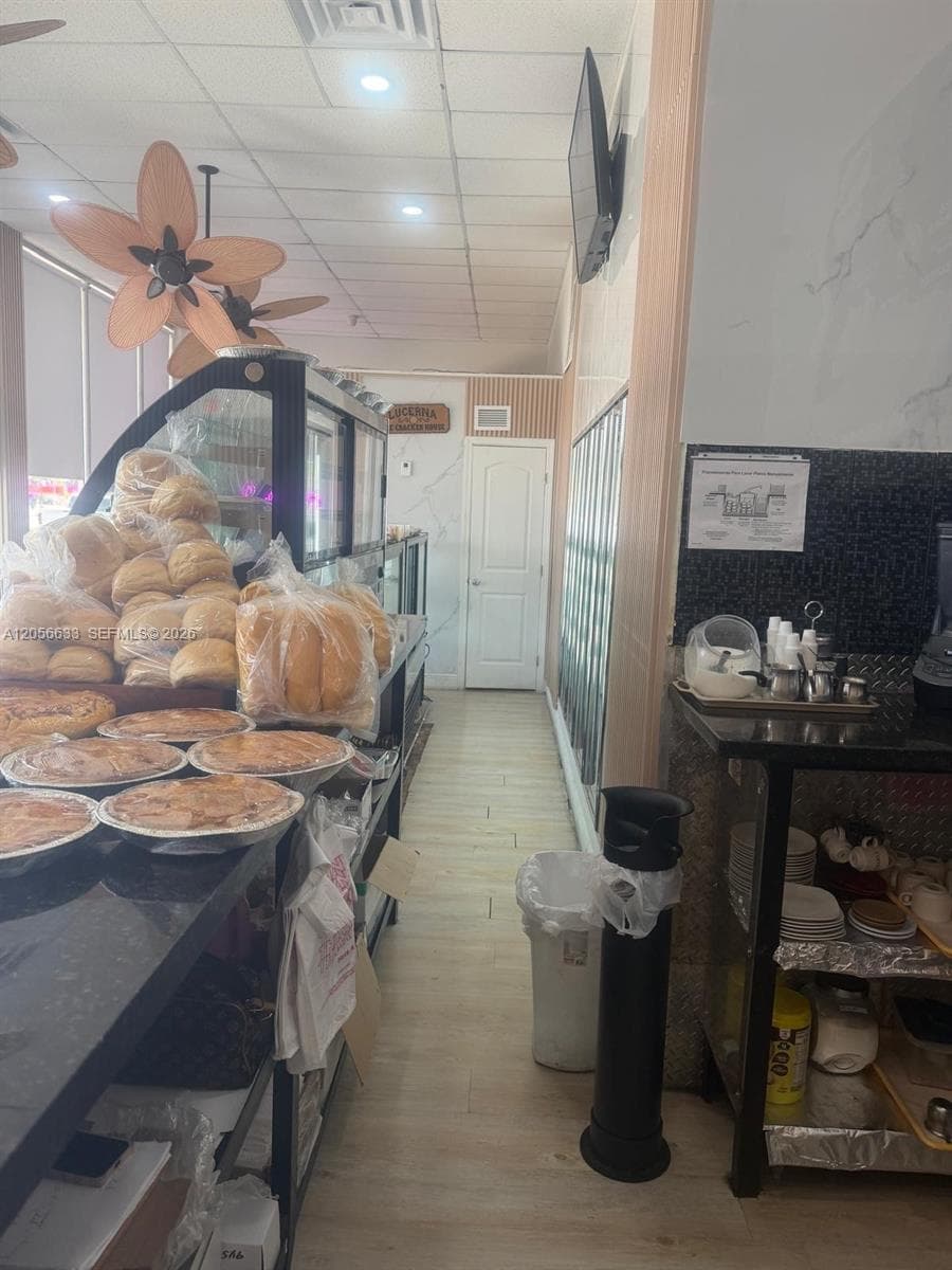 6727 W 4 Ave, Hialeah FL 33012