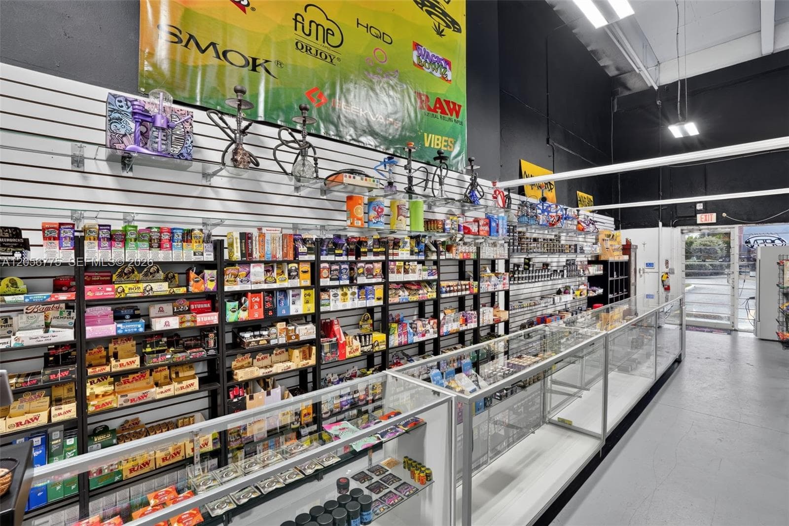 Wholesale, Distribution and Smoke Shop for Sale off 836 Expressway, Miami FL 33126