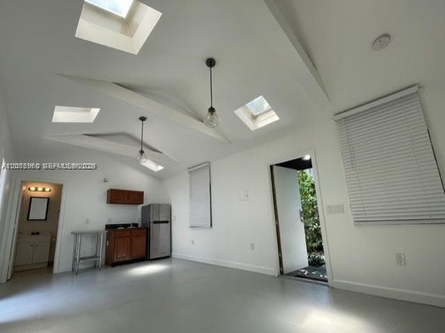 118 NW 24th St, Miami FL 33127