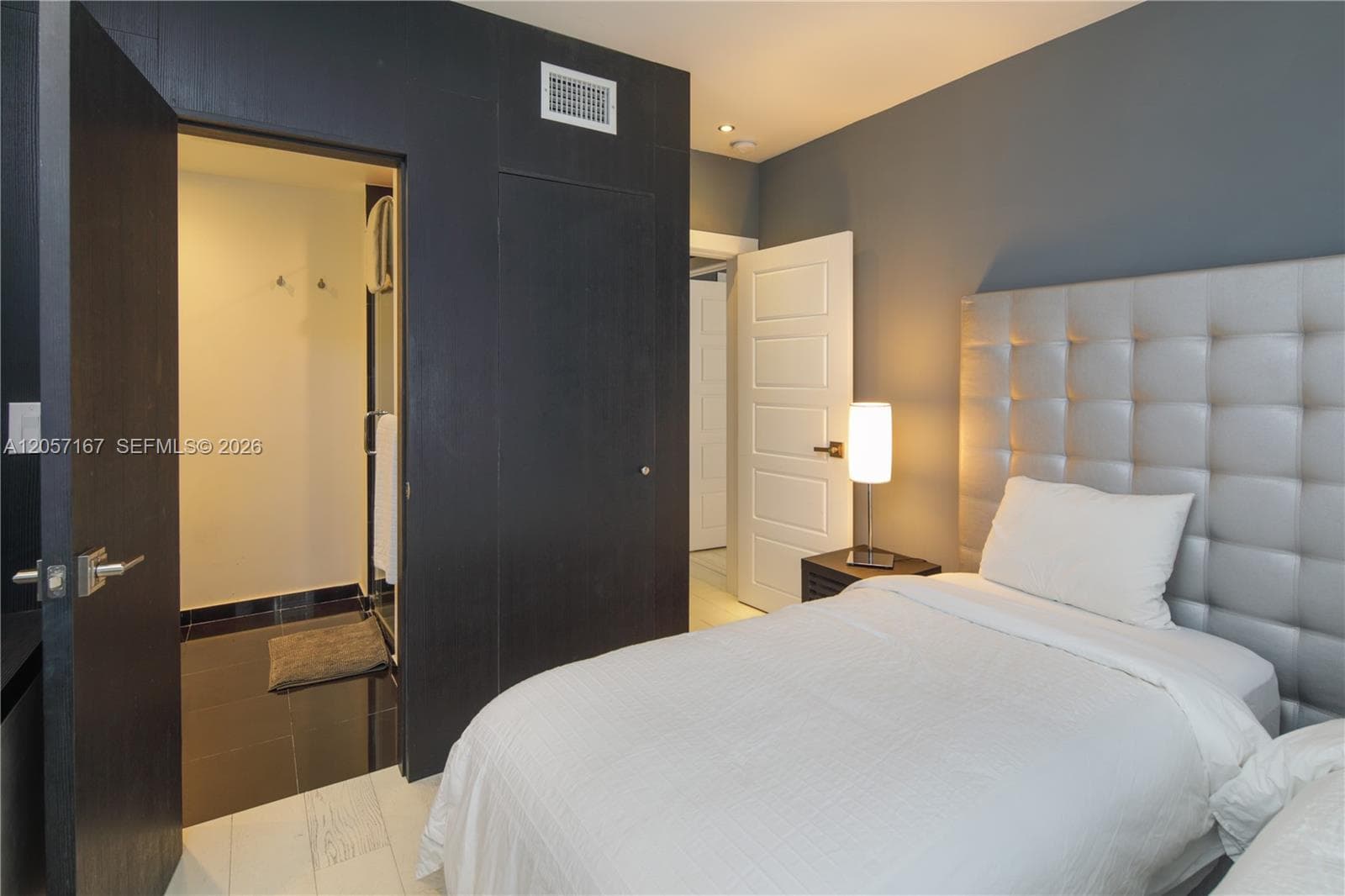 560 Michigan Ave, Miami Beach FL 33139