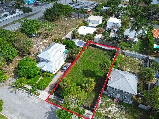 531 31st St, West Palm Beach FL 33407