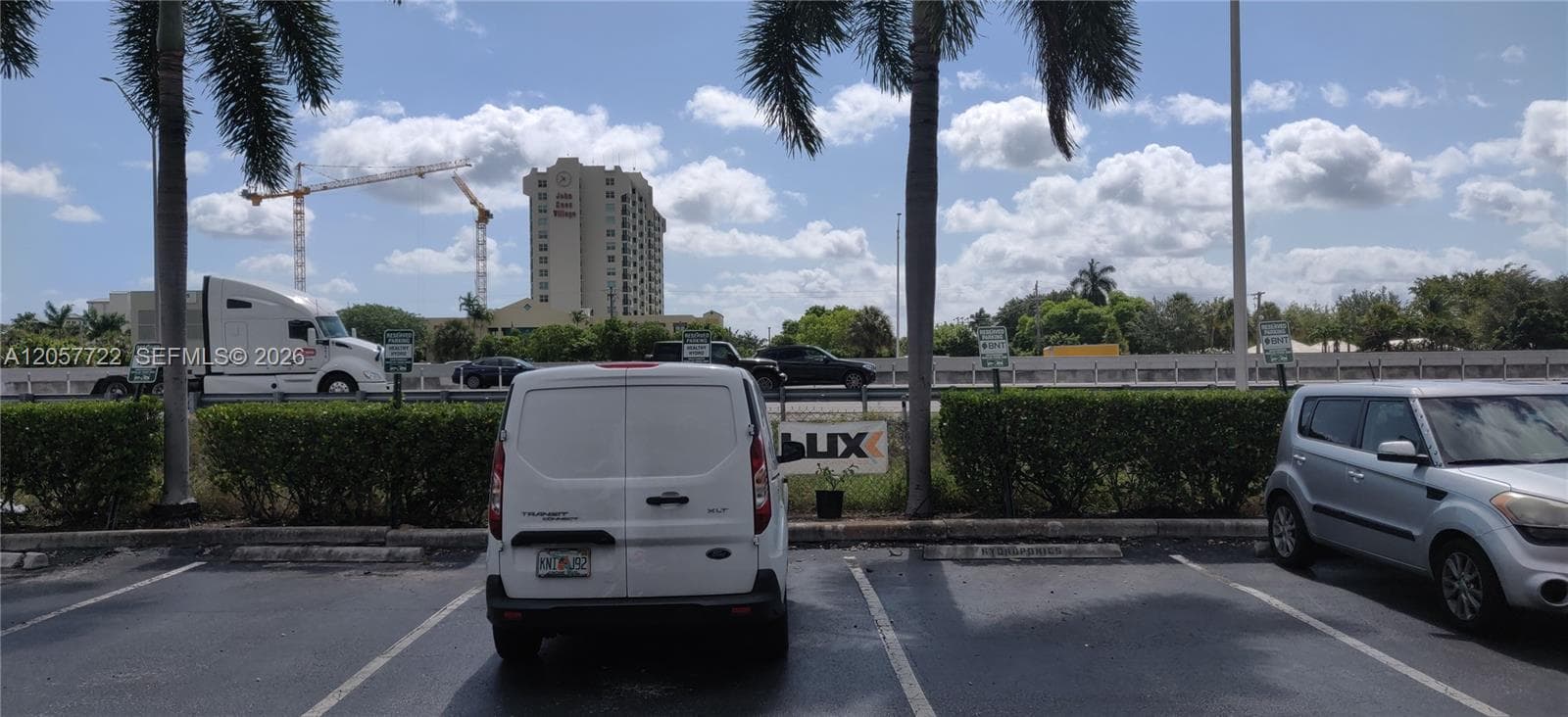 590 SW 9th Ter, Pompano Beach FL 33069