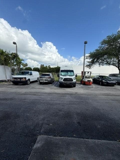 10601 NW 122nd St # 20, Medley FL 33178